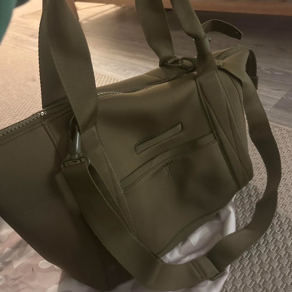 Dagne Dover Olive Travel Bag - Picture 4 of 6